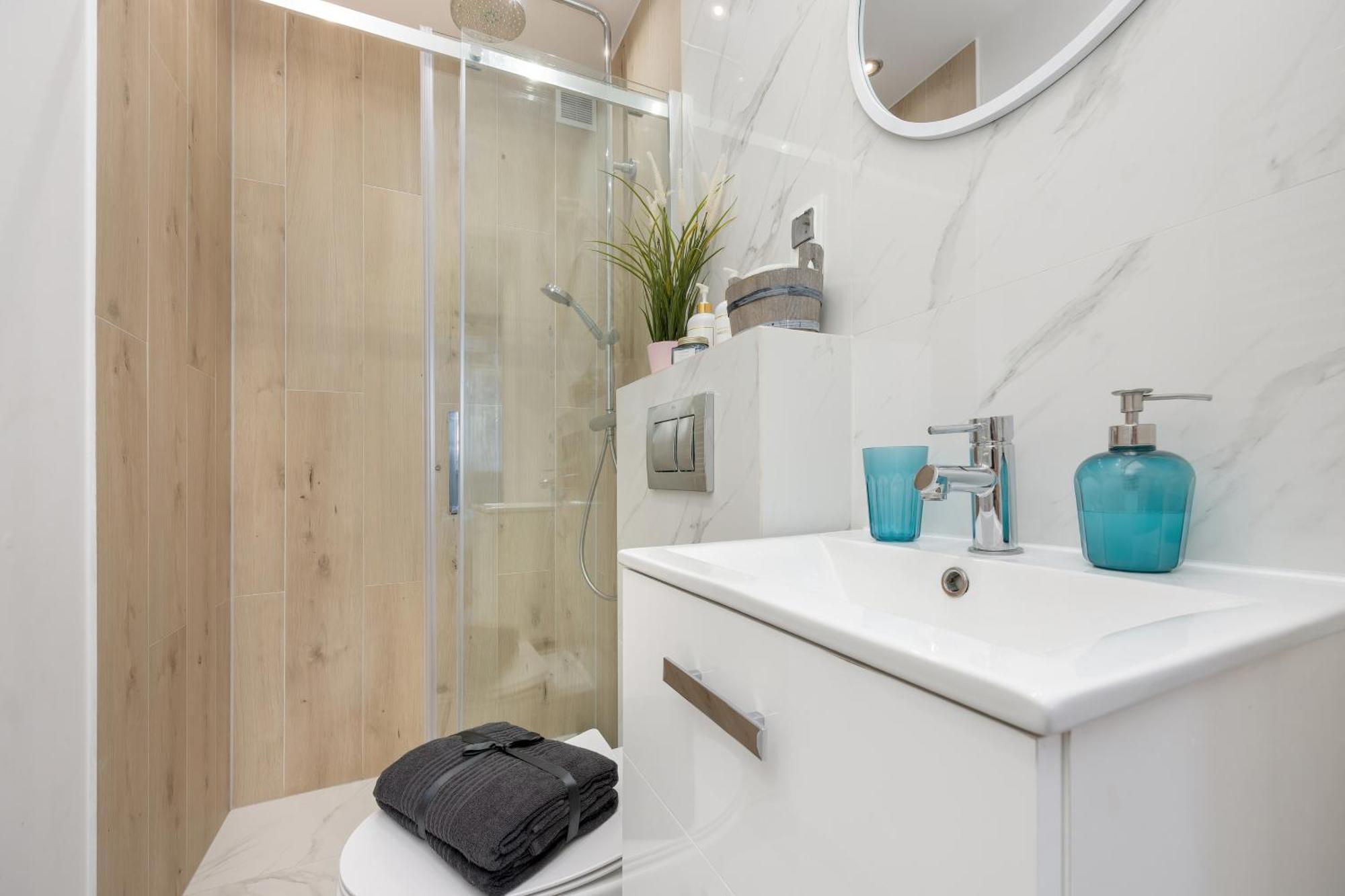 J&W Apartments Studio Solidarnosci Варшава Экстерьер фото